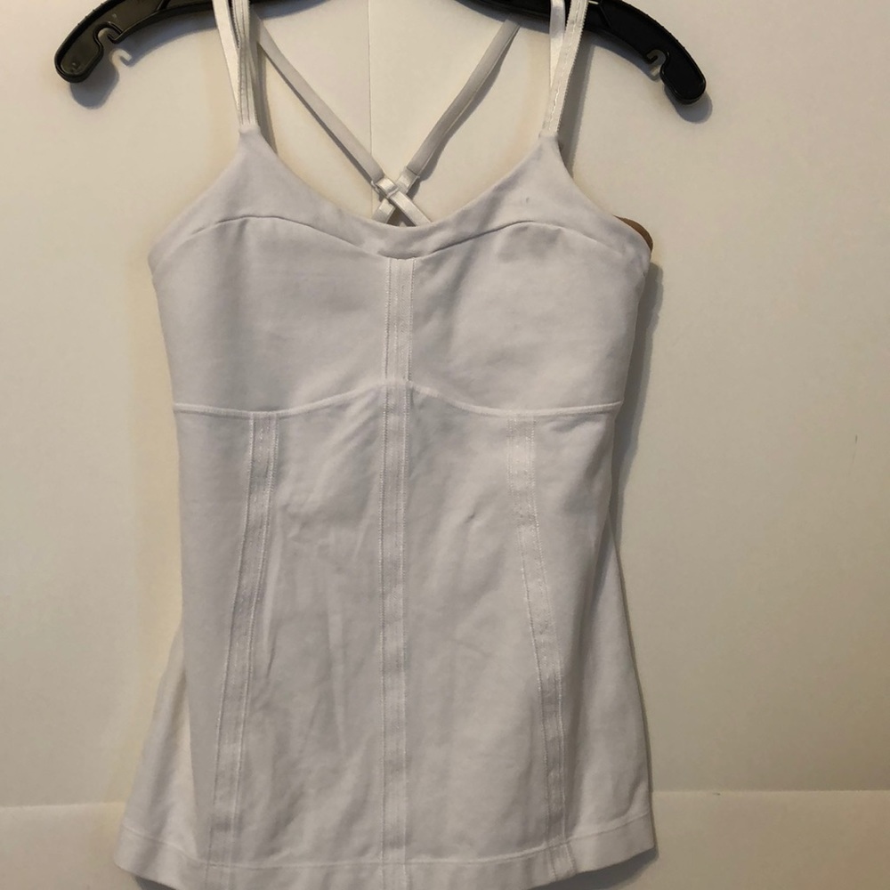 Lululemon adjustable cross strap tank top. size 4